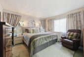 3 beds 2 baths house with double garage on 837m2 section, close to schools, shopping centres, the popular Rotary Walkway, zoned for Farm Cove Intermediate, Wakaaranga School, Pakuranga College, Sancta Maria College, 2 Lilian Place, Farm Cove, Auckland