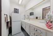 3 beds 2 baths house with double garage on 837m2 section, close to schools, shopping centres, the popular Rotary Walkway, zoned for Farm Cove Intermediate, Wakaaranga School, Pakuranga College, Sancta Maria College, 2 Lilian Place, Farm Cove, Auckland