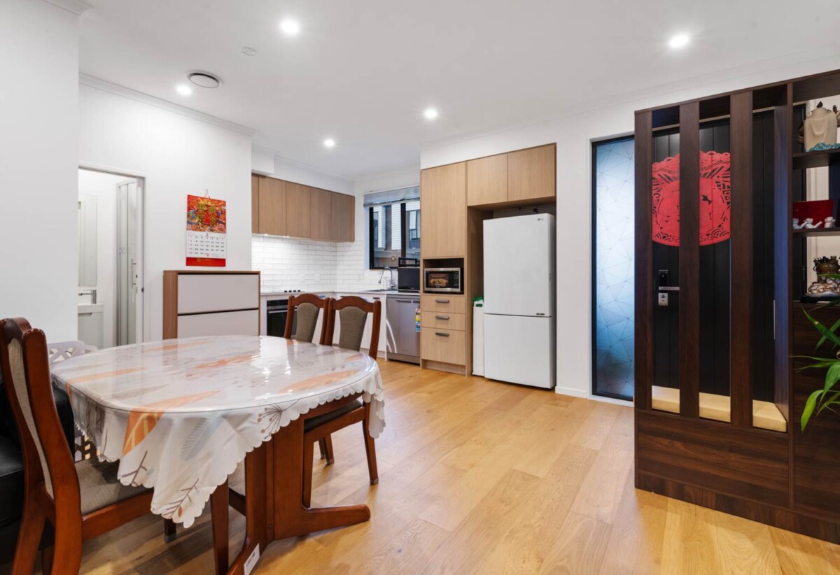 3 beds 1.5 baths home with 2 car parks, just minutes from bus stops, Westfield Manukau, Manukau Train Station, schools, motorway access, 0.5 km to Wiri Central School, 66 Waipuhinui Road, Manukau Central, Auckland