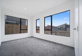 Brandnew standalone 4 beds 2 baths house with garage on 341m2 section, move-in ready, close to schools, shops, 52 Bannockburn Road, Opaheke, Auckland