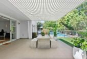 Next to Golf Course, 6 beds 4 baths house with triple garage and private swimming pool, Albany’ school zone, close to schools, Massey University, and premier shopping, entertainment, 33 Oak Manor Drive, Albany, Auckland