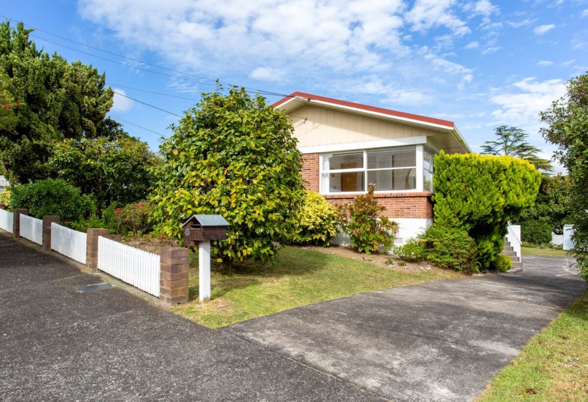 Once in 45 years, 150m2 Brick and tile 3 beds 1+ 1 office room 1 bath house with double garage on 625m2 section, a huge workshop downstairs, easy motorway access and a short drive to LynnMall and St Luke’s Mall. Zoned for New Windsor Primary School (just across the road), Blockhouse Bay Intermediate, and Avondale College, 45 Peter Buck Road, New Windsor, Auckland