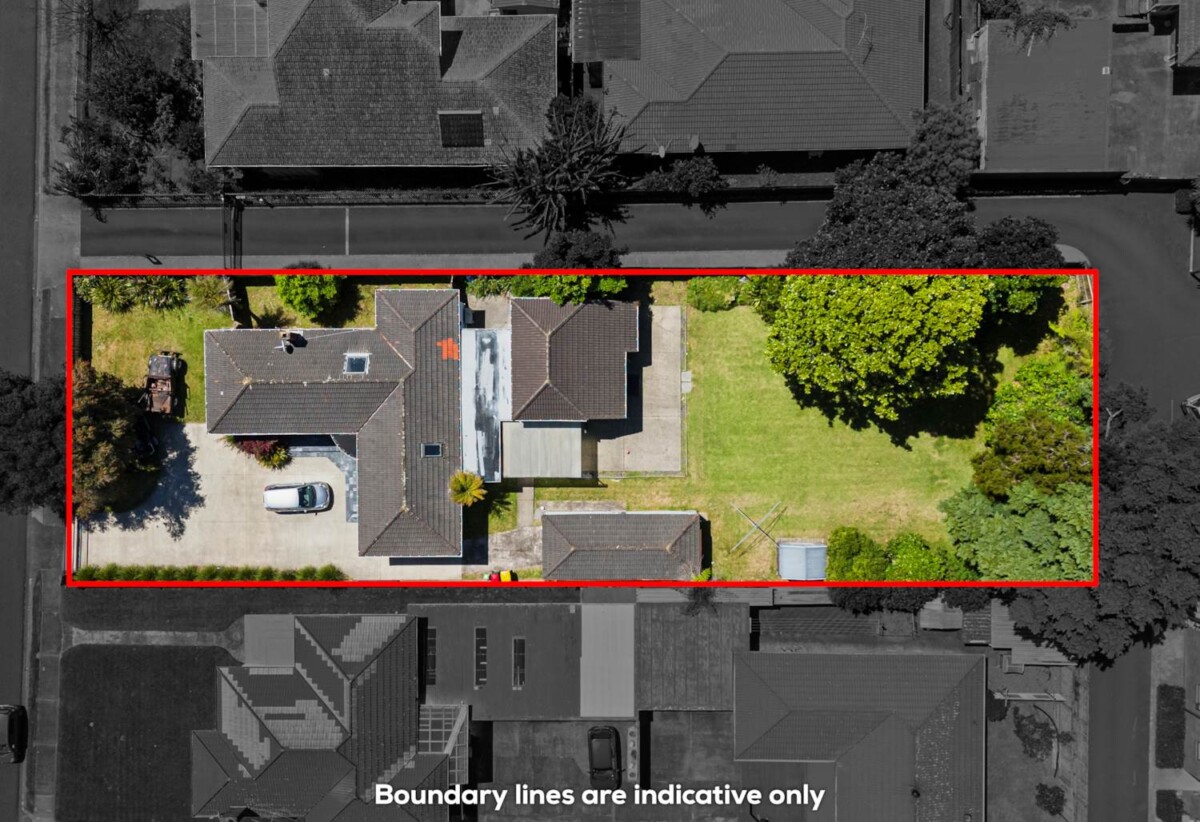 182m2 Brick and tile 4 beds 2 baths house with standalone garage on 1095m2 section, A Geotechnical Report has been completed and there is stormwater kerb discharge approval from Auckland Transport, moments away from public transport, train stations, schools, and local shopping including Hunter Plaza and New World Papatoetoe, 15 Glen Avenue, Papatoetoe, Auckland