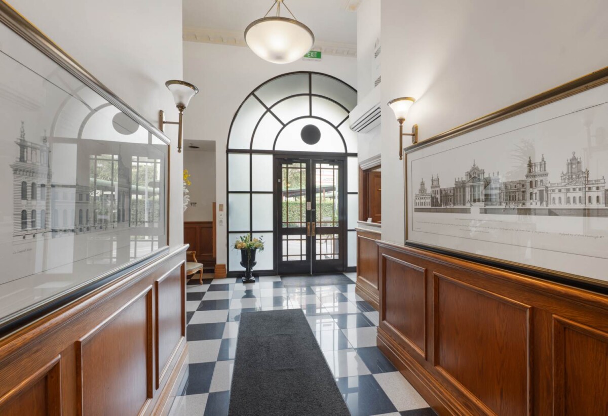 Auckland Girls’ Grammar School zone, 27m2 1 bed 1 bath studio apartment with Harbour Views and A separate storage locker, Recently freshly painted and move-in ready, 8E/50-52 Eden Crescent, City Centre, Auckland