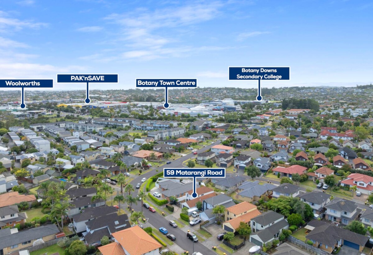 Botany Downs Secondary College zone, Built by Own IT Homes, 206m2 4 beds 2.5 baths house with double garage on 300m2 section, 0.8 km to Botany Downs shopping centre, Immediate access to the Matarangi Walkways located just behind the property., 59 Matarangi Road, East Tamaki, Auckland