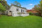 Rangitoto College zone, Standalone 2 beds 1 bath home with standalone double garage, schools, Shops, public transport, parks, and the beach are all within easy reach, 3/718 Beach Road, Browns Bay, Auckland