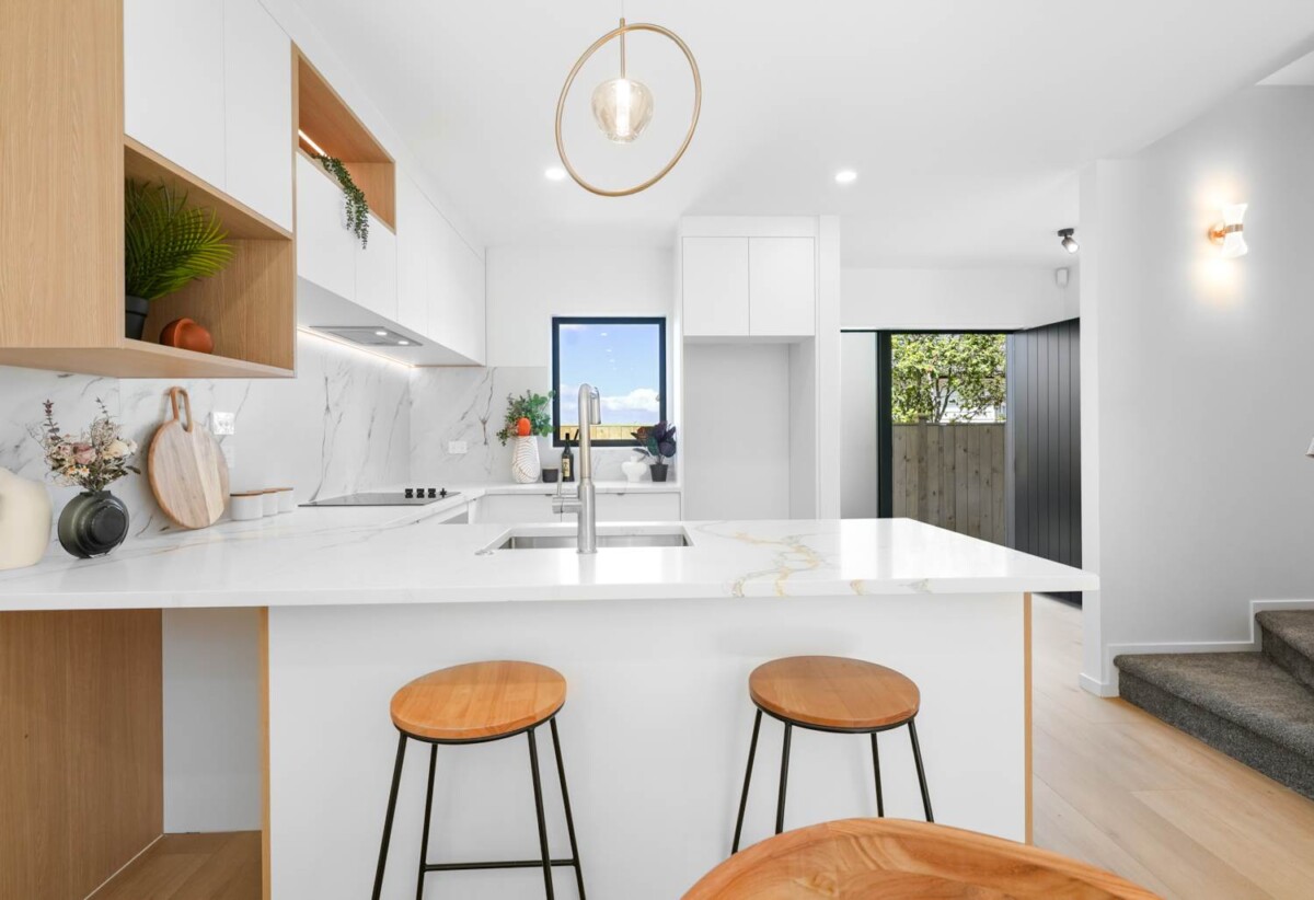 Must sell, 10-Year Master Build + 24-Month Maintenance, Brandnew Freehold 3 beds 2.5 baths home with car park, walks to Pakuranga Plaza (1.2 km), schools, Lot 6, 27 Grassways Avenue, Pakuranga, Auckland