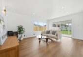 Move-in ready, Updated Brick and tile 3 beds 1 bath house on 617m2 section, close to schools, shopping centre, zoned for Wakaaranga Primary School, Farm Cove Intermediate, and Pakuranga College, 28 Whiteacres Drive, Sunnyhills, Auckland