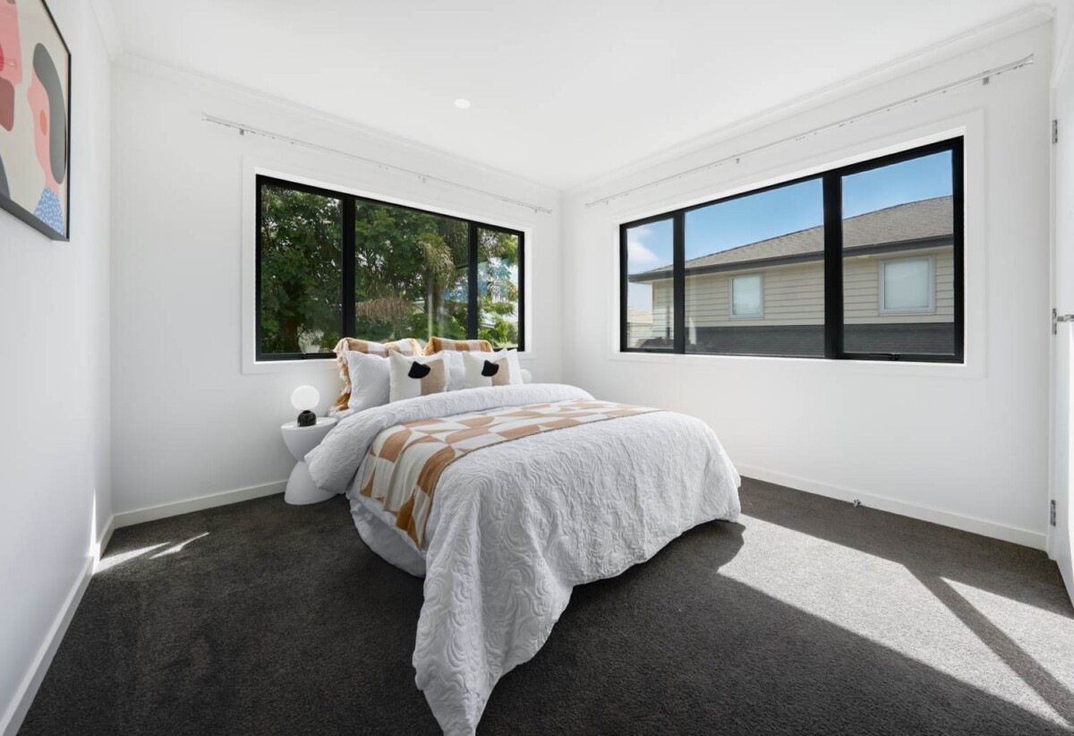 Walk to Rangitoto College, 292m2 5 beds 3.5 baths house with double garage on 500m2 section, zoned for Rangitoto College, Murrays Bay Intermediate and Murrays Bay School., close to shops, supermarkets, Albany Centre, motorway access, 11 Mulroy Place, Pinehill, Auckland