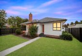 Fully renovated standalone 2 beds 1 bath home with garage, The rear garage has been fully refurbished, close to schools, supermarket, train station, motorway access, 1/3 Cross Street, Papakura, Auckland