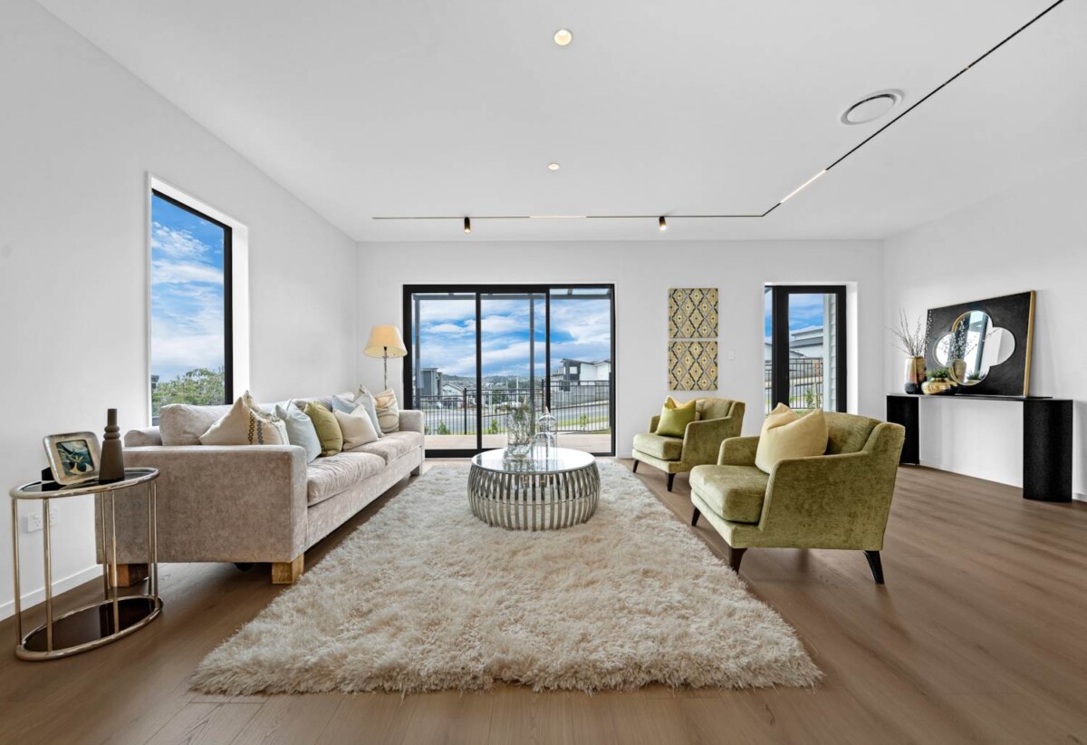 Ormiston school zone, Brandnew 7 beds 6 baths house with double garage and 2 beds granny, close to schools, shopping centres, reserves, 115 Thomas Road, Flat Bush, Auckland