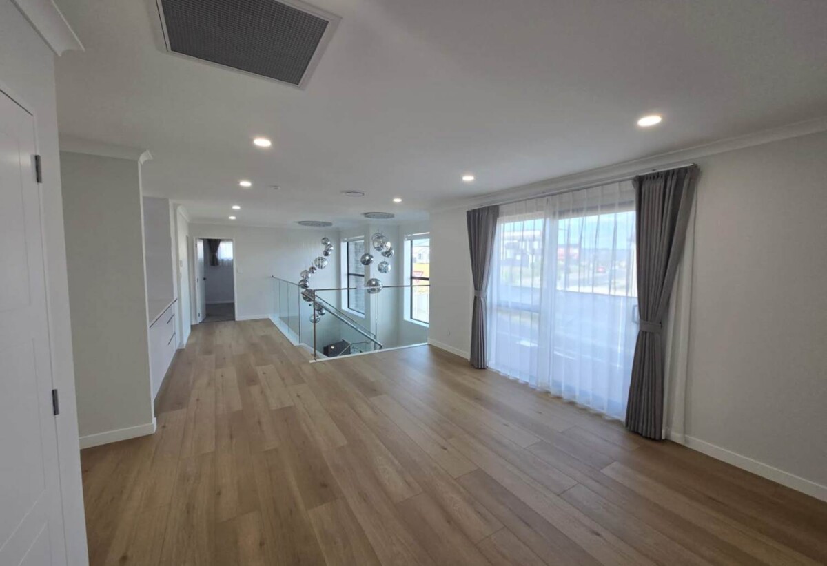 7 beds 5.5 baths house with double garage on 455n2 section, sea views, close to schools, shops, motorway access, 11 Port Way, Karaka, Auckland