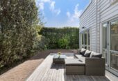 3 baths 2.5 baths home with double garage, Moments to Meadowbank Village Shops, golf club, Waiatarua Reserve, schools, zoned for Meadowbank Primary School, Remuera Intermediate, and Selwyn College, 3/758 Remuera Road, Remuera, Auckland
