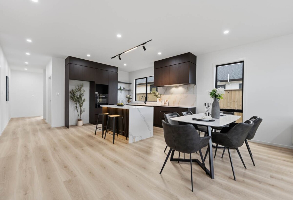 10 Year Master Builders Guarantee, Brandnew 5 beds + study room 3.5 baths house with double garage on 500m2 section, 2 ensuites, 1 ensuite ground floor, near Clevedon village, Clevedon School, Farmer market, close to beach, 6 Kakano Street, Clevedon, Auckland