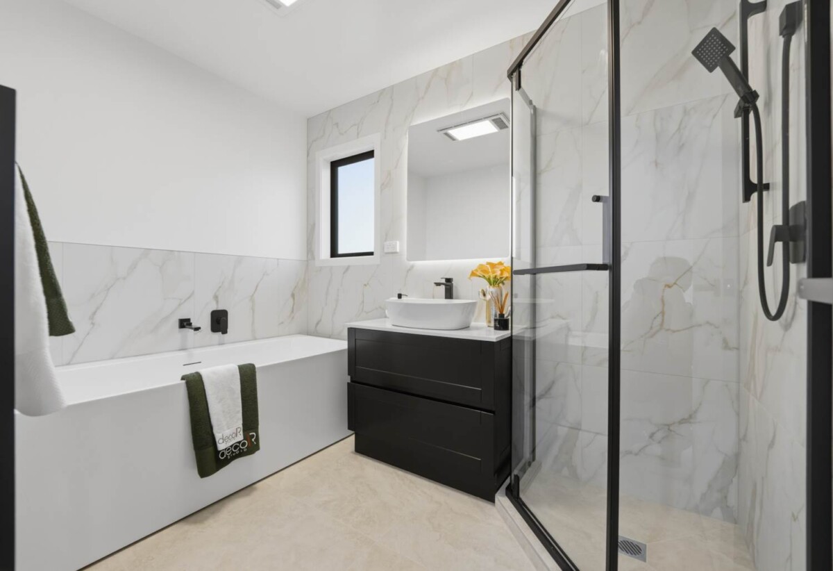 10 Year Master Builders Guarantee, Brandnew 5 beds + study room 3.5 baths house with double garage on 500m2 section, 2 ensuites, 1 ensuite ground floor, near Clevedon village, Clevedon School, Farmer market, close to beach, 6 Kakano Street, Clevedon, Auckland