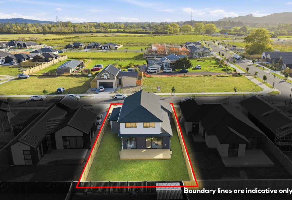 10 Year Master Builders Guarantee, Brandnew 5 beds + study room 3.5 baths house with double garage on 500m2 section, 2 ensuites, 1 ensuite ground floor, near Clevedon village, Clevedon School, Farmer market, close to beach, 6 Kakano Street, Clevedon, Auckland