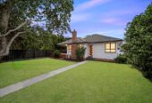 Fully renovated standalone 2 beds 1 bath home with garage, The rear garage has been fully refurbished, close to schools, supermarket, train station, motorway access, 1/3 Cross Street, Papakura, Auckland