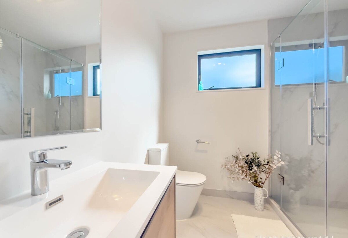 117m2 3 beds 3 baths home with car park, including 1 self-contained studio ground floor, close to schools, IKEA, Sylvia Park mall, transport links and motorway access, 41 Hokoteta Street, Mt Wellington, Auckland