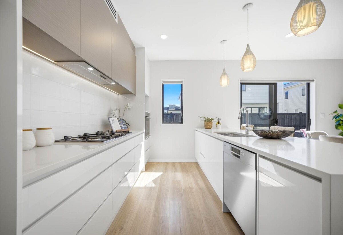 5 beds 3.5 baths house with double garage on 349m2 section, moments from scenic coastal walkways and local reserves. with quality schools, cafes, restaurants, and supermarkets nearby, 6 Turret Lane, Hobsonville, Auckland