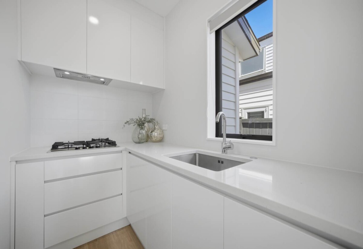 5 beds 3.5 baths house with double garage on 349m2 section, moments from scenic coastal walkways and local reserves. with quality schools, cafes, restaurants, and supermarkets nearby, 6 Turret Lane, Hobsonville, Auckland