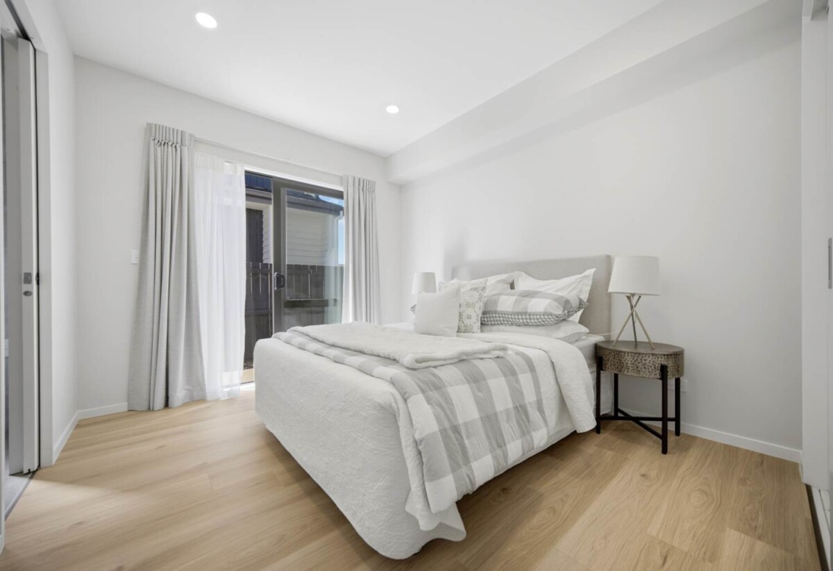 5 beds 3.5 baths house with double garage on 349m2 section, moments from scenic coastal walkways and local reserves. with quality schools, cafes, restaurants, and supermarkets nearby, 6 Turret Lane, Hobsonville, Auckland