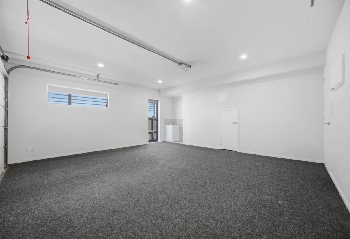 5 beds 3.5 baths house with double garage on 349m2 section, moments from scenic coastal walkways and local reserves. with quality schools, cafes, restaurants, and supermarkets nearby, 6 Turret Lane, Hobsonville, Auckland