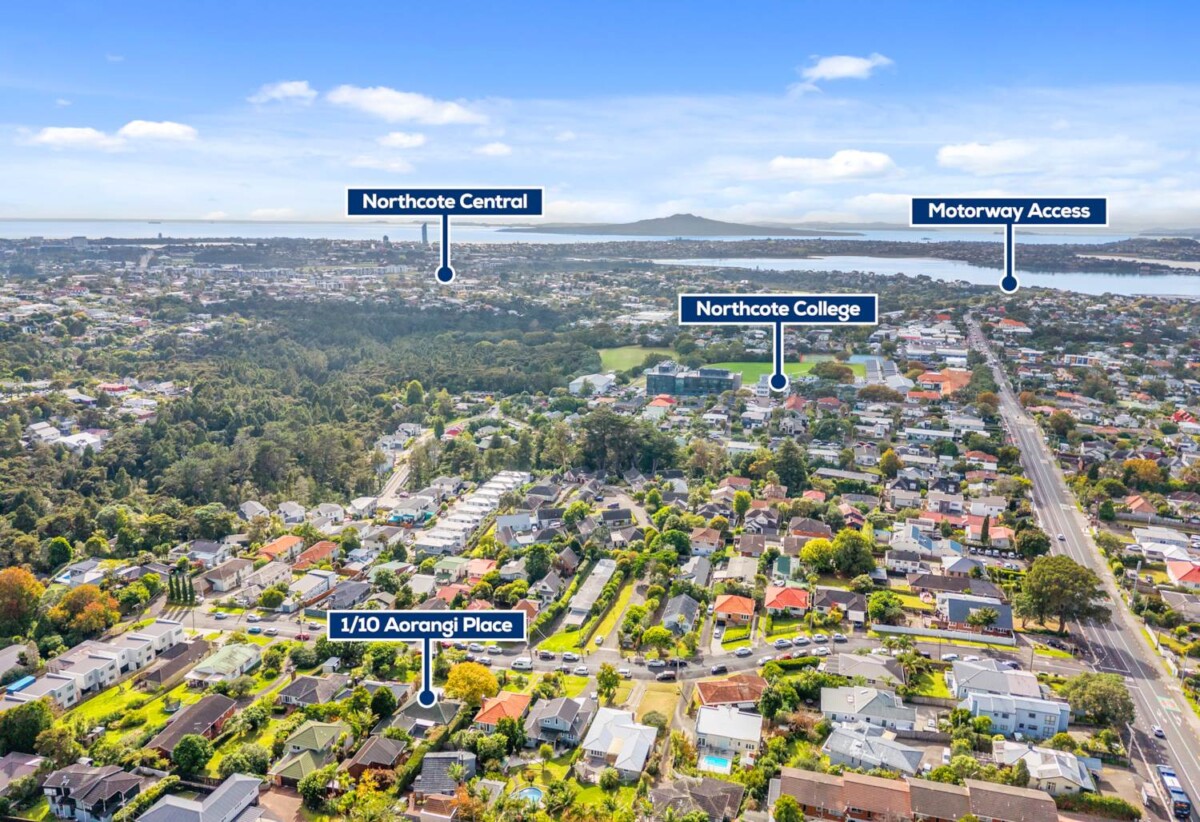 Home and income, 2 beds + a large study room 1 bath main home with 2 beds granny flat, Easy walking distance to Birkenhead Village, cafés, restaurants, supermarkets, Northcote College and Birkenhead Primary School, 10 Aorangi Place, Birkenhead, Auckland