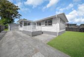 Fully renovated 3 beds 1 bath house with garage on 611m2 section, close to schools, shopping centres, motorway access, 27 Sandrine Avenue, Clover Park, Auckland