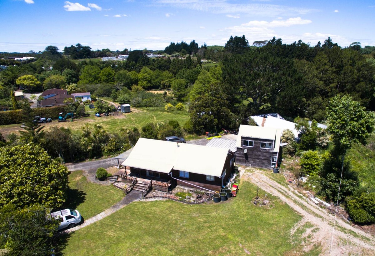3-bedroom home with workshop & loft on 4.0507ha land, Approx. 233 m road frontage , 2.9 km to Whenuapai School, 10 Hailes Road, Whenuapai, Auckland