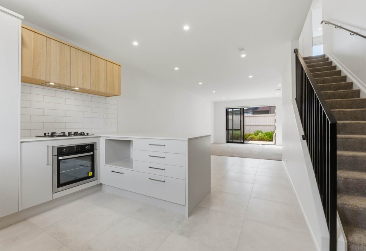 Ormiston school zone, Built By Fletcher, Motivated vendors, Freehold 4 beds 3.5 baths home with garage, walking distance to schools, parks, Ormiston town centre, 21 Whimbrel Road, Flat Bush, Auckland