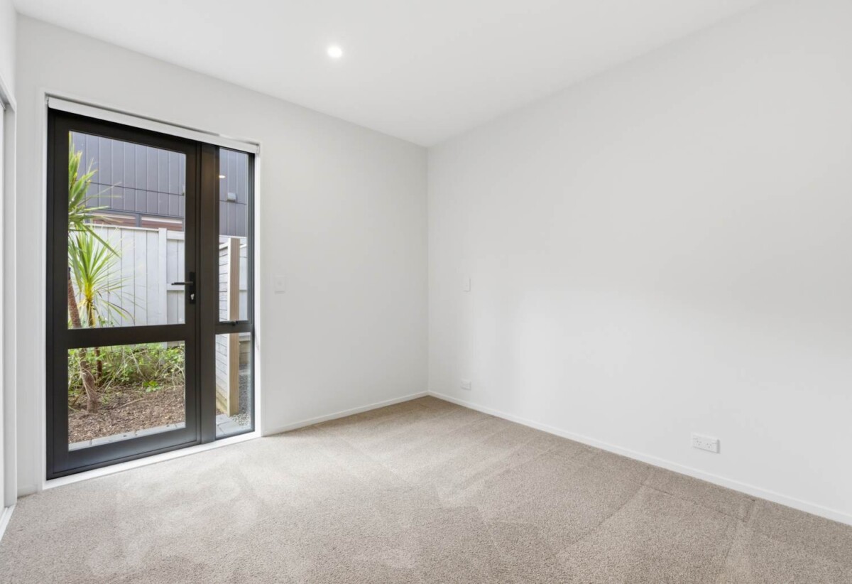 Ormiston school zone, Built By Fletcher, Motivated vendors, Freehold 4 beds 3.5 baths home with garage, walking distance to schools, parks, Ormiston town centre, 21 Whimbrel Road, Flat Bush, Auckland