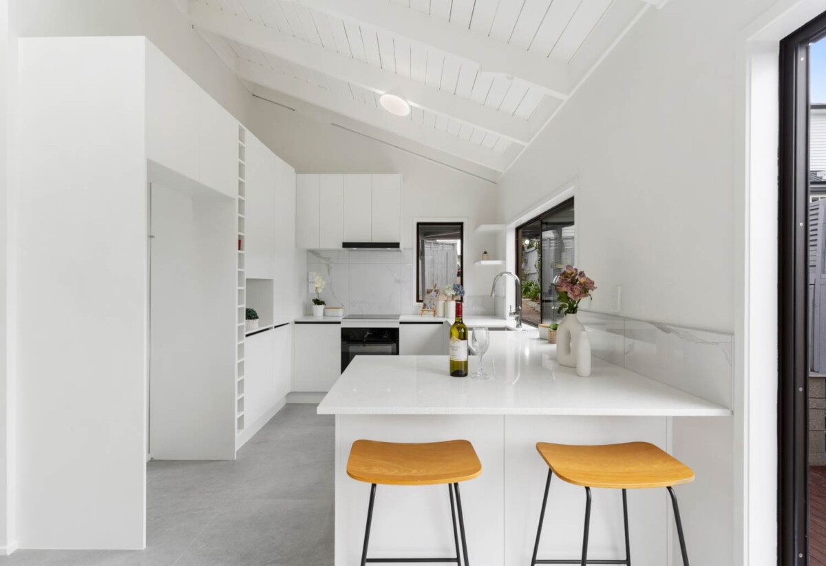 Must sell, Motivated Vendors Relocating, Fully renovated 3 beds 2 baths home with carport, moments from Remuera Village, Upland Road, Orakei Village, and Westfield Newmarket, schools, Zoned for Meadowbank School, Remuera Intermediate, and Selwyn College, 16 Maungarei Road, Remuera, Auckland