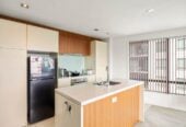 Auckland Girls’ Grammar School zone, Sharp Price! Seaview, 74m2 Leasehold 2 beds 1 bath 1 car park apartment, currently rented $670/pw, with a periodic term, 518/6 Dockside Lane, City Centre, Auckland
