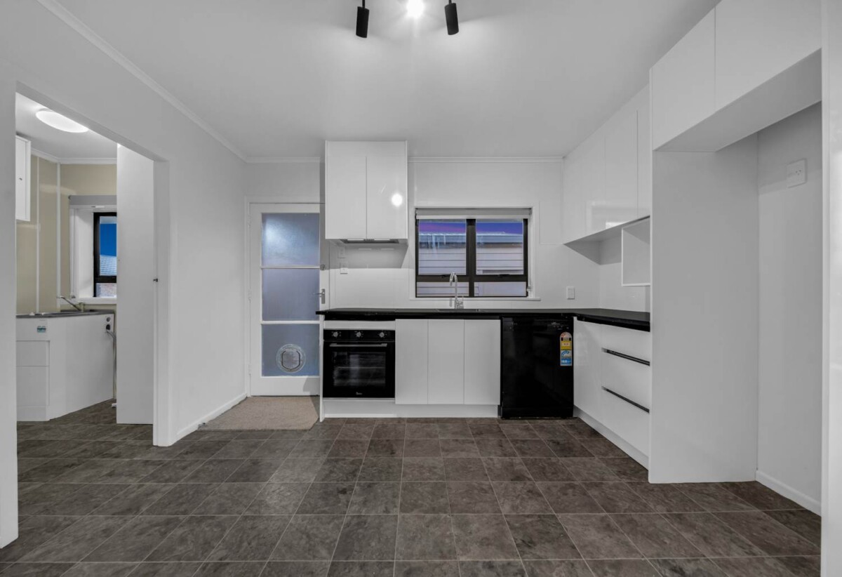 Move-in ready, Renovated 3 beds 1 bath house with double garage on 494m2 section, easy stroll to local schools and shops, with Massey Park Pools, Papakura Town Centre, and the train station all within close reach, 0.8 km to Papakura High School, 12 Hunua Road, Papakura, Auckland