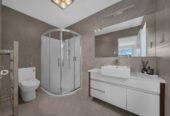 Ormiston school zone, 6 beds 5 batha house with 2 cars garage and 2 beds granny, close to schools, parks, shopping centre’s, and everyday amenities, 10 Puoro Street, Flat Bush, Auckland