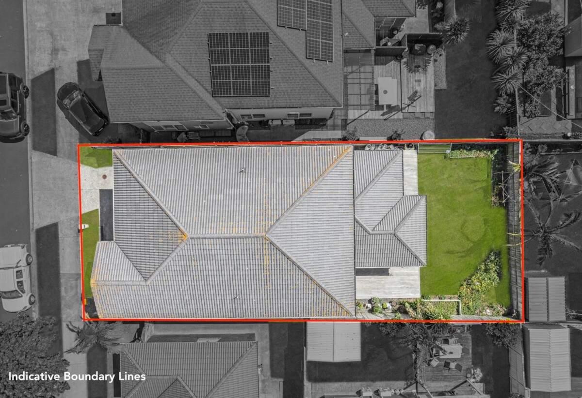 Ormiston school zone, 6 beds 5 batha house with 2 cars garage and 2 beds granny, close to schools, parks, shopping centre’s, and everyday amenities, 10 Puoro Street, Flat Bush, Auckland
