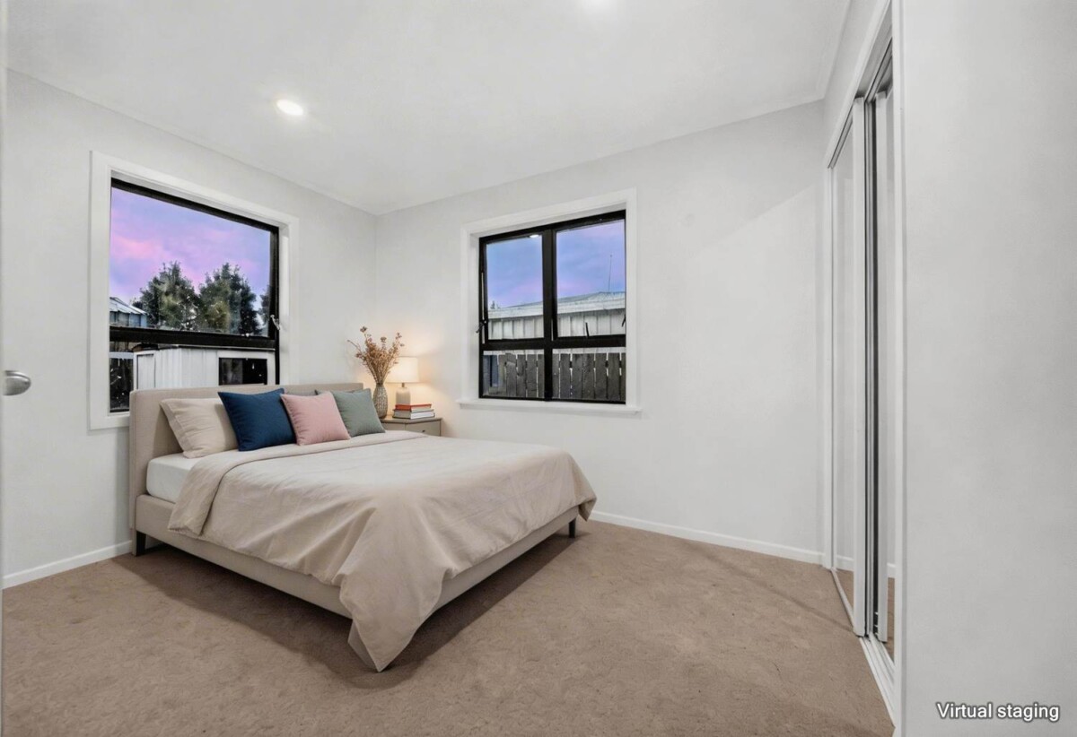 Fully renovated standalone 2 beds 1 bath home with garage, The rear garage has been fully refurbished, close to schools, supermarket, train station, motorway access, 1/3 Cross Street, Papakura, Auckland