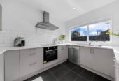 3 beds 1 bath house with double garage on 588m2 section, easy access to scenic local walkways and the Burswood Park and playground. Walking distance to shops, eateries, 0.9 km to Riverhills School, 36 Elderberry Road, Burswood, Auckland
