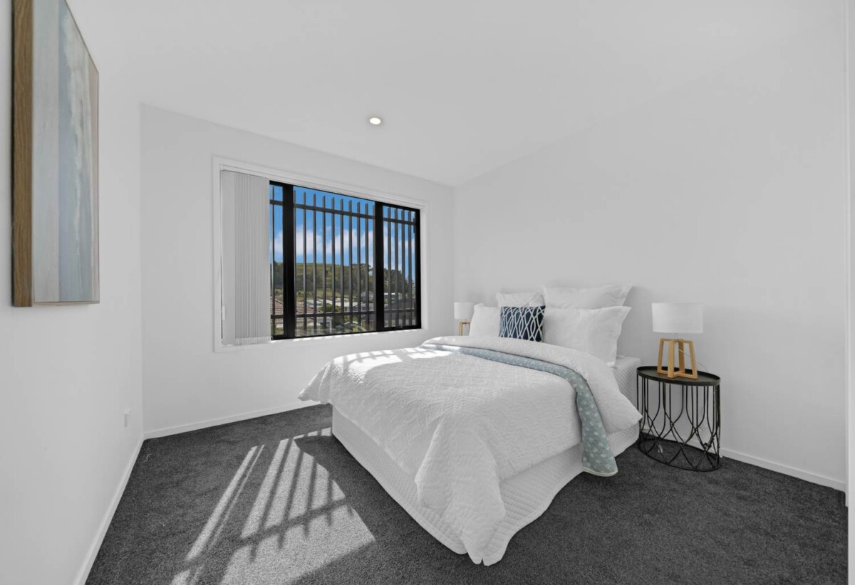 Mt Roskill Grammar zone, Freehold 3 beds 3 baths home with garage and mountain views, minutes to local shops, schools, parks, motorway access, 44A Freeland Avenue, Mt Roskill, Auckland