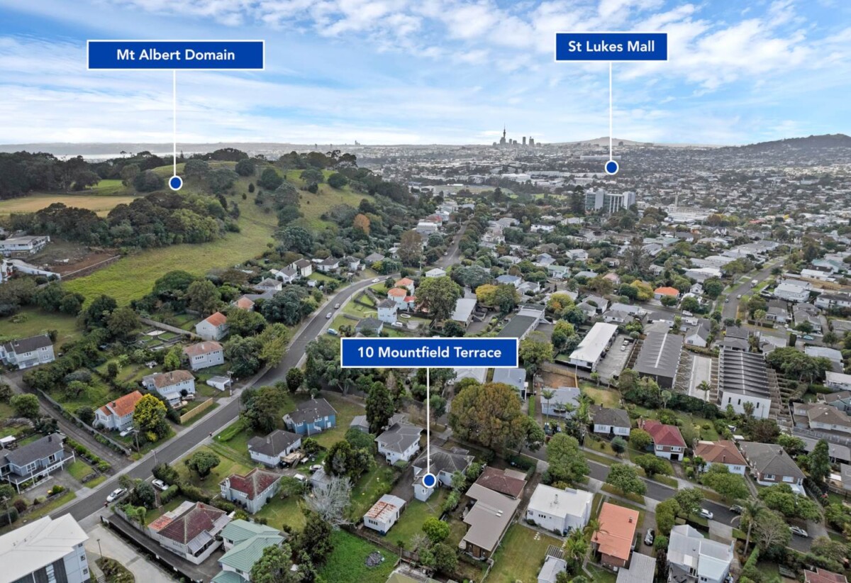 Mt Albert Grammar School zone, vendor retiring, 4 beds 2 baths house with double garage on 663m2 section, including a self-contained space complete with one bedroom, a lounge, kitchenette, bathroom, and its own separate access, close to schools, shops, reserve, 10 Mountfield Terrace, Mt Albert, Auckland