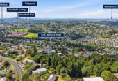 Move-In Ready, Renovated 3 beds 1 baths house, Downstairs includes a large single garage plus an additional room of similar size, close to local schools, kindergartens, shops, reserves, and public transport. Glenfield Mall, 128C Manuka Road, Bayview, Auckland