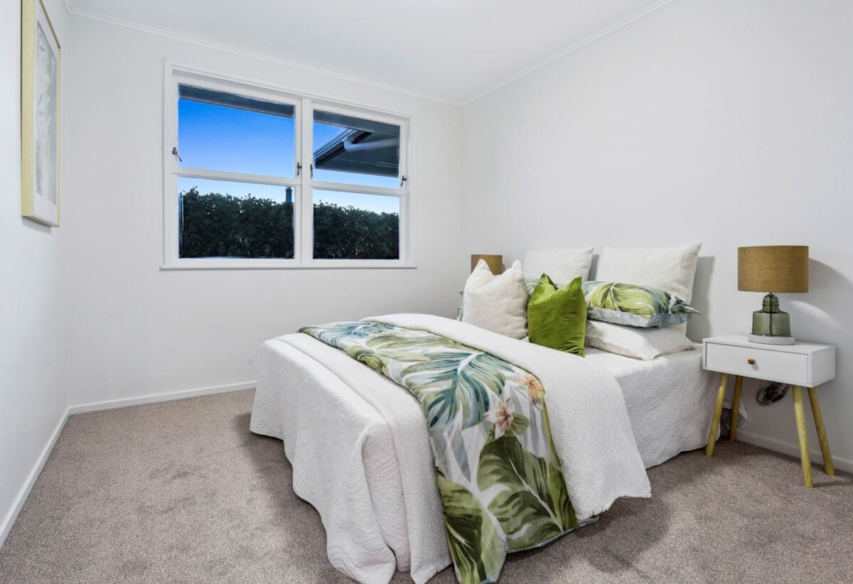 Once in 20 years, 3 beds 1 bath house with huge standalone garage on 673m2 section, close to seaside park, beach, 0.7 km to Beach Haven School, 0.9 km to Birkdale North School, 1.2 km to Birkdale Intermediate School, 26 Melba Street, Beach Haven, Auckland