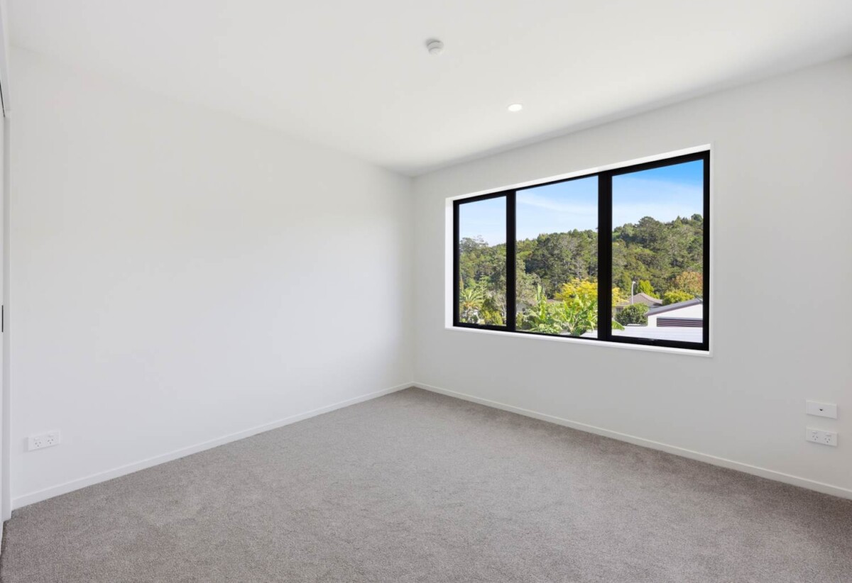 Halo 10-Year Residential Guarantee, Brandnew 3 bed 2.5 baths home with garage, Bayview School and Kindy are just a short walk away, along with a local dairy and coffee cart nearby, minutes from Glenfield Mall and Leisure Centre, with easy motorway access, 71B Simon Ellice Drive, Bayview, Auckland