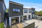 Halo 10-Year Residential Guarantee, Brandnew 3 bed 2.5 baths home with garage, Bayview School and Kindy are just a short walk away, along with a local dairy and coffee cart nearby, minutes from Glenfield Mall and Leisure Centre, with easy motorway access, 71B Simon Ellice Drive, Bayview, Auckland