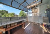 6 beds 3.5 baths house with carport, two levels, each level has 3 beds, bath, kitchen, dining and sitting area, close to Howick Village, schools, beach, 0.8 km to Howick Intermediate, 74 Ridge Road, Howick, Auckland
