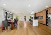Rangitoto College zone, 6 beds 5.5 baths house with double garage on 507m2 section, including 4 ensuites and a 2-beds granny, close to the motorway, Albany, Browns Bay, and Park’n Ride, schools, 48A Fernhill Way, Albany, Auckland