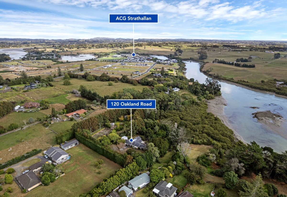 5 beds 3 baths house with tennis court and swimming pool on 7626m2 section, Direct access to a walkway behind the property, nearby small park, and a local boat ramp., close to schools, shops, motorway access, 1.1 km to Hingaia Peninsula School, 120 Oakland Road, Karaka, Auckland