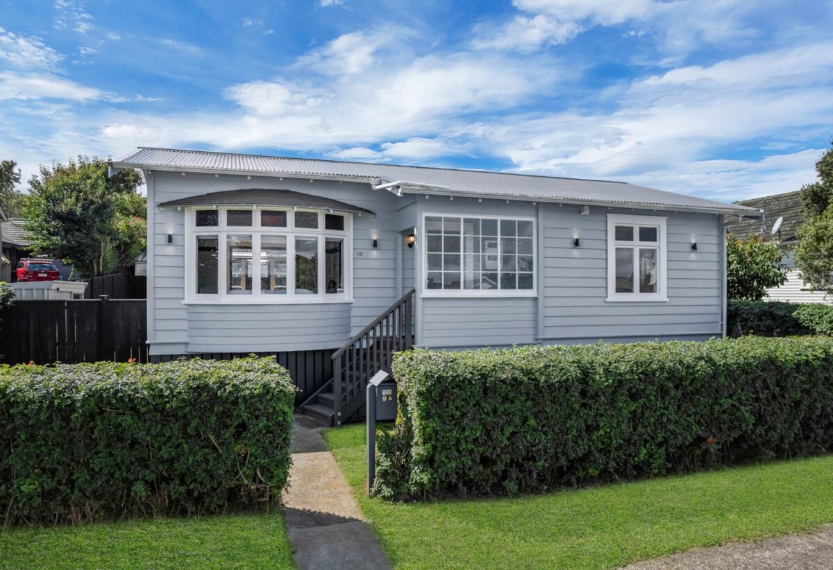 Mt Roskill Grammar school zone, 3 beds 1 bath house with carport on 453m2 section, close to shops, parks,schools motorway access, Zoned for Three Kings School, Mt Roskill Intermediate and Mt Roskill Grammar, 9A Haughey Avenue, Three Kings, Auckland