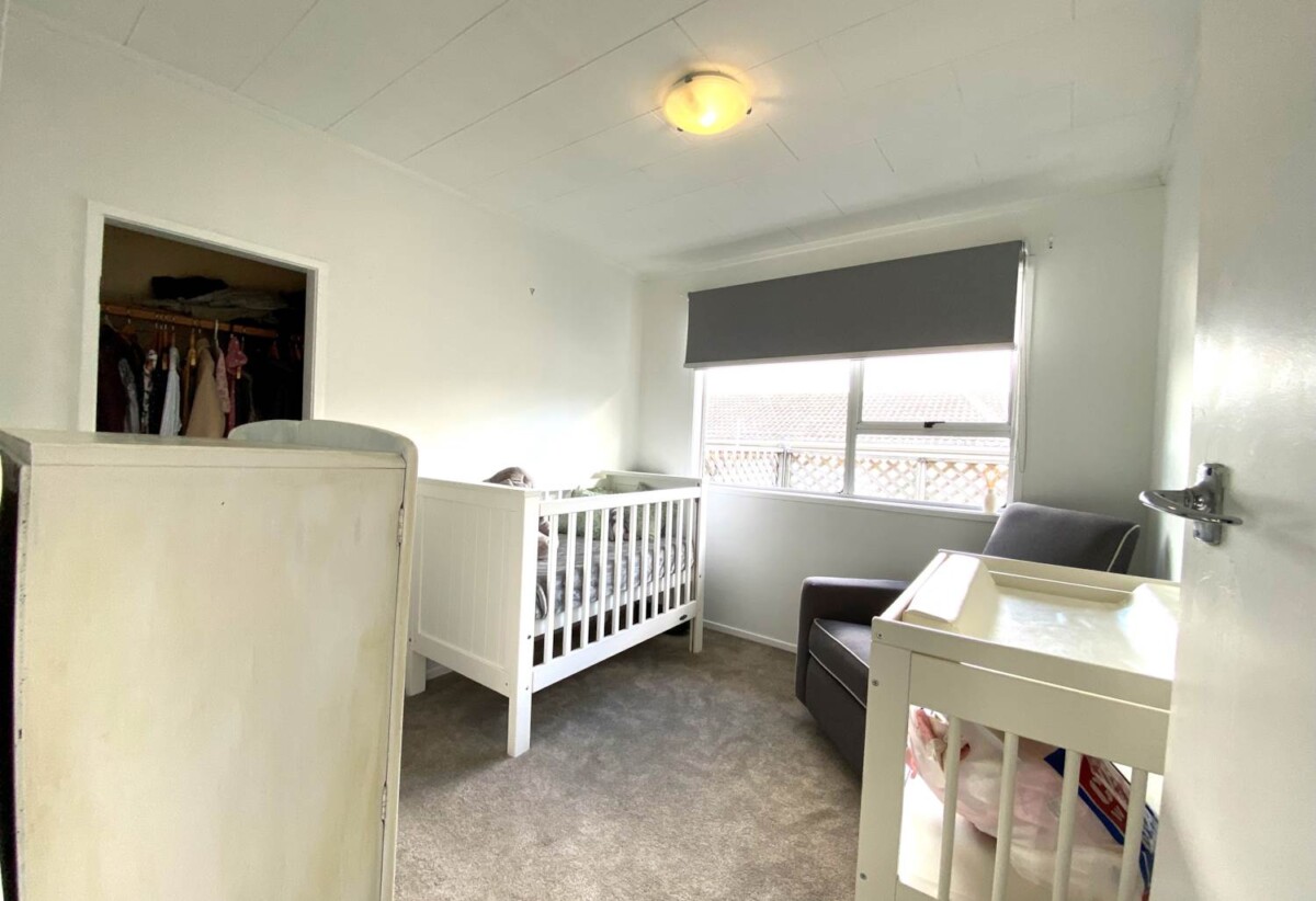 Rangitoto College and Double Westlake school zone, 3 beds house on 674m2 section, close to schools, shops, shoppingcentres, reserve, motorway access, 0.4 km to Sunnynook School, 36 Lavery Place, Sunnynook, Auckland