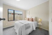 Parkside Living, Renovated Brick and tile 3 beds 1 bath house with double garage on 606m2 section, close to shops, shopping centres, schools, zoned for Riverhills School, Pakuranga Heights Intermediate, Howick Intermediate, Edgewater College, and Santa Maria College, 172 Burswood Drive, Burswood, Auckland